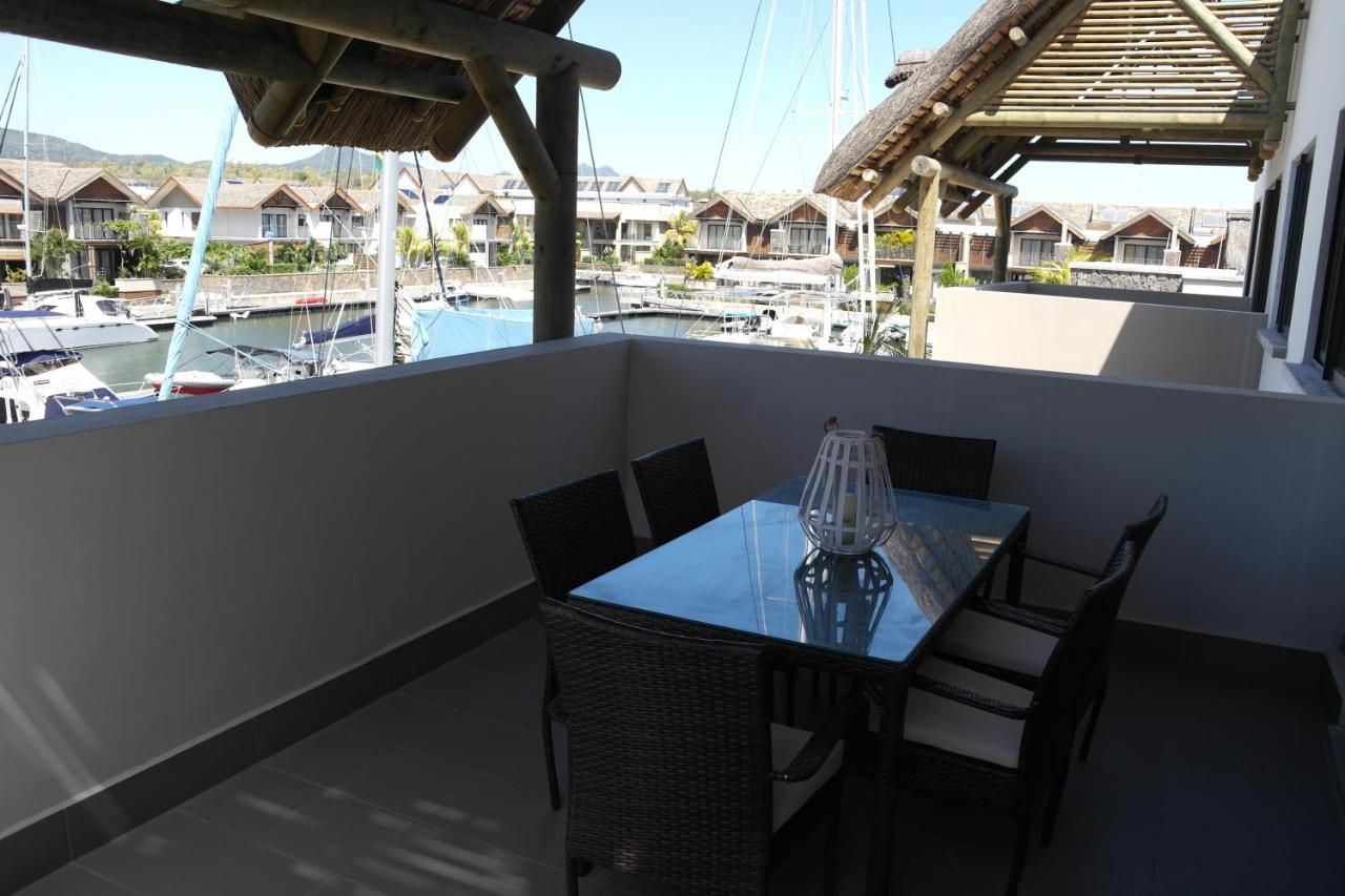 Rivière Noire Immaculate Two Beds Luxury Marina Apartment מראה חיצוני תמונה