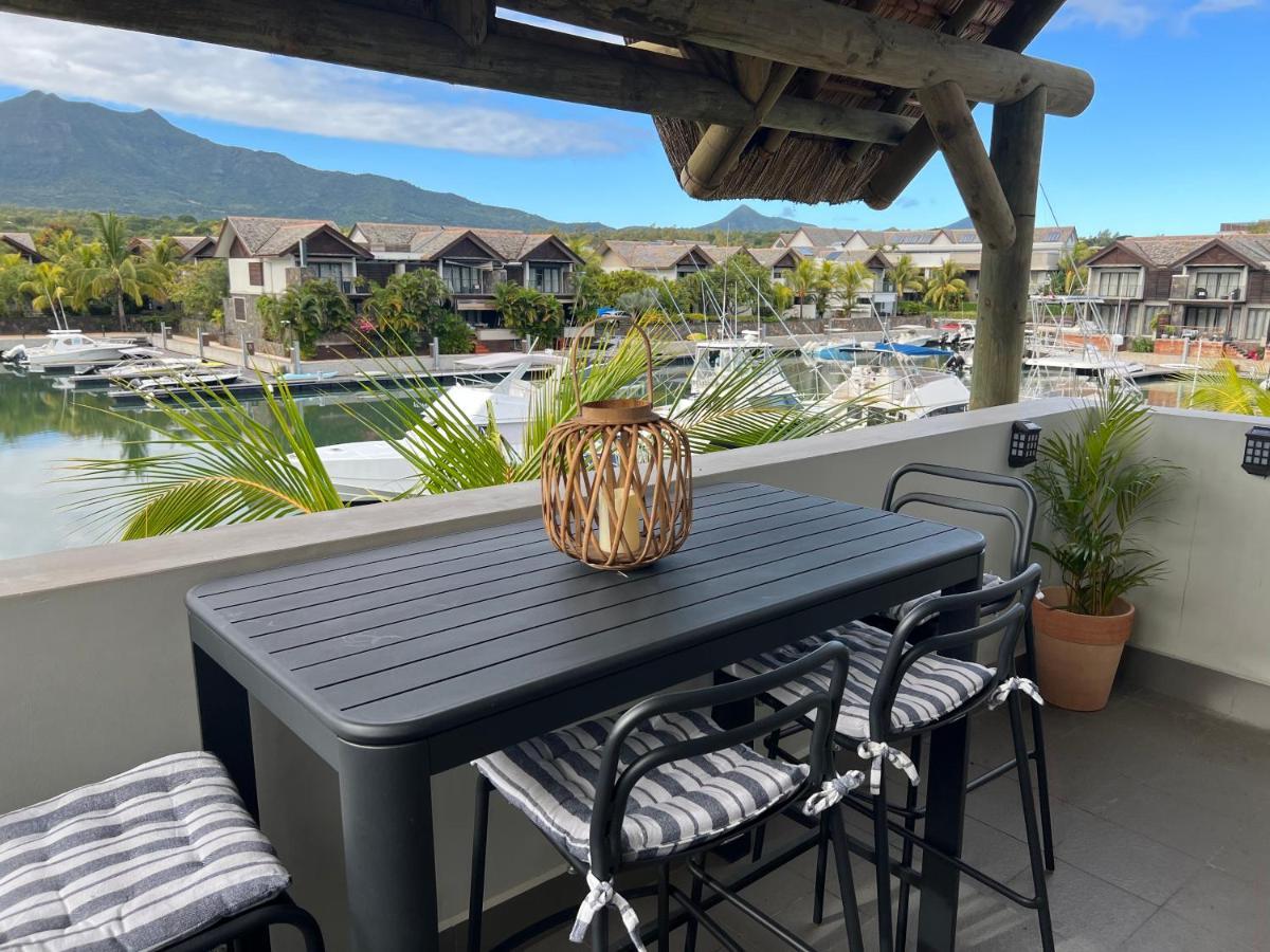Rivière Noire Immaculate Two Beds Luxury Marina Apartment מראה חיצוני תמונה